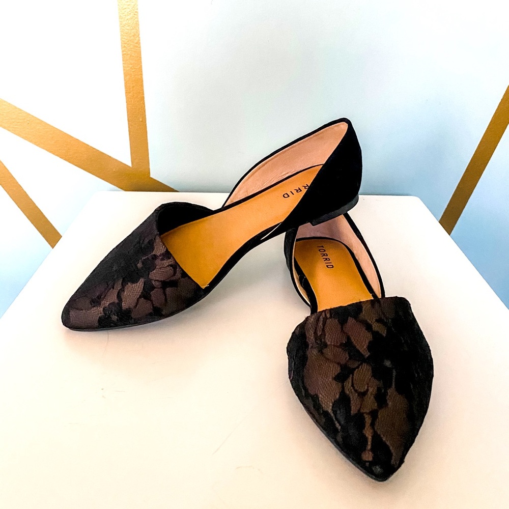 Torrid Black Lace Flats Women’s Size 8W